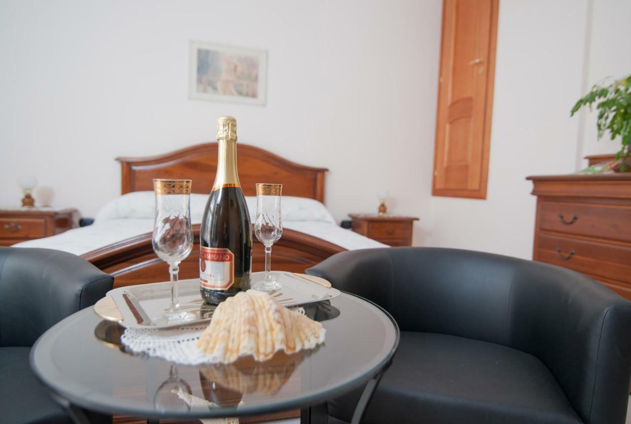 Bed and Breakfast La Stella Del Sud Vietri Exterior foto